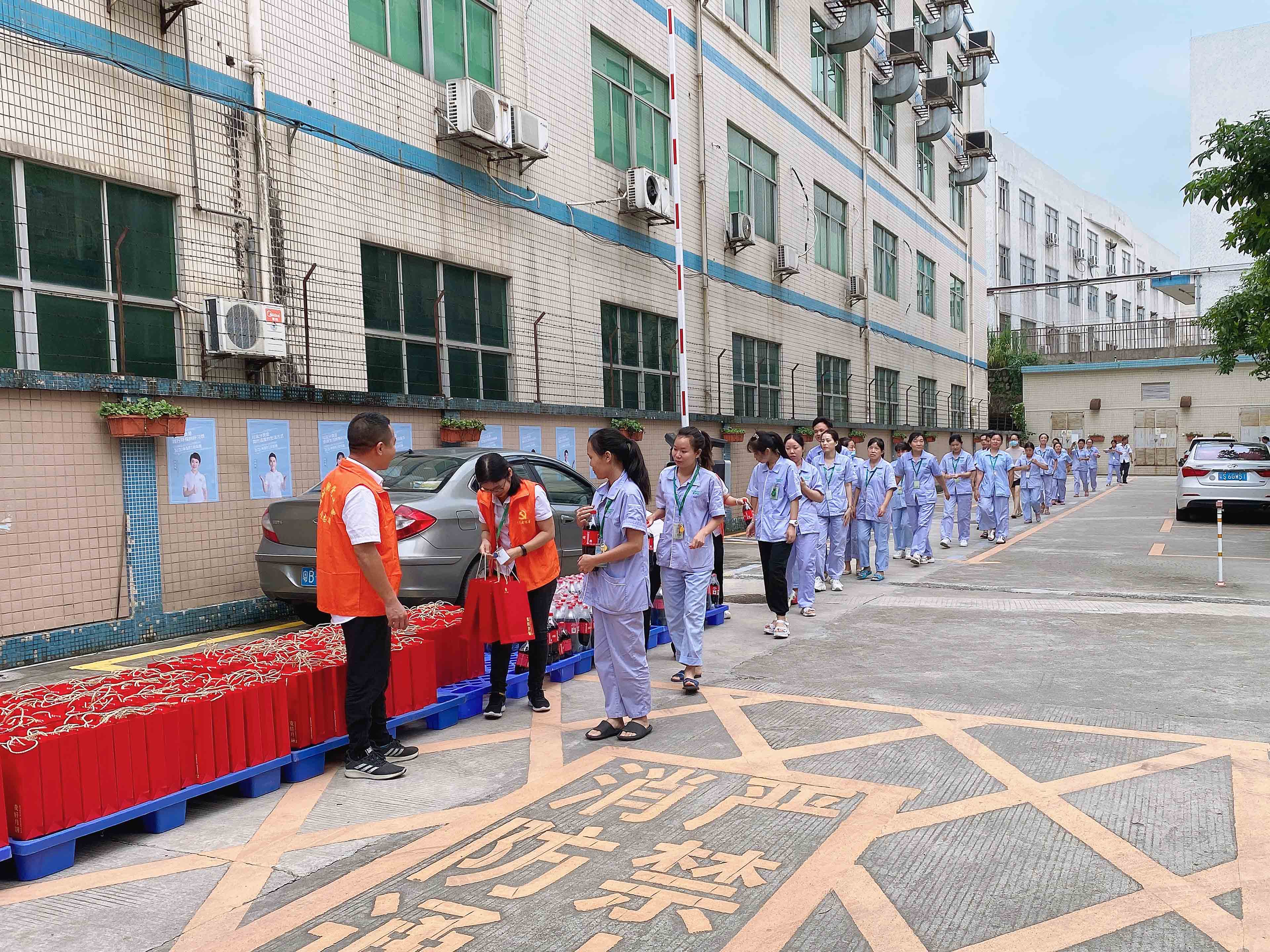國慶中秋雙節同慶，花季传媒APP免费下载安装預祝大家度過一個平安祥和、喜慶歡樂的假期！